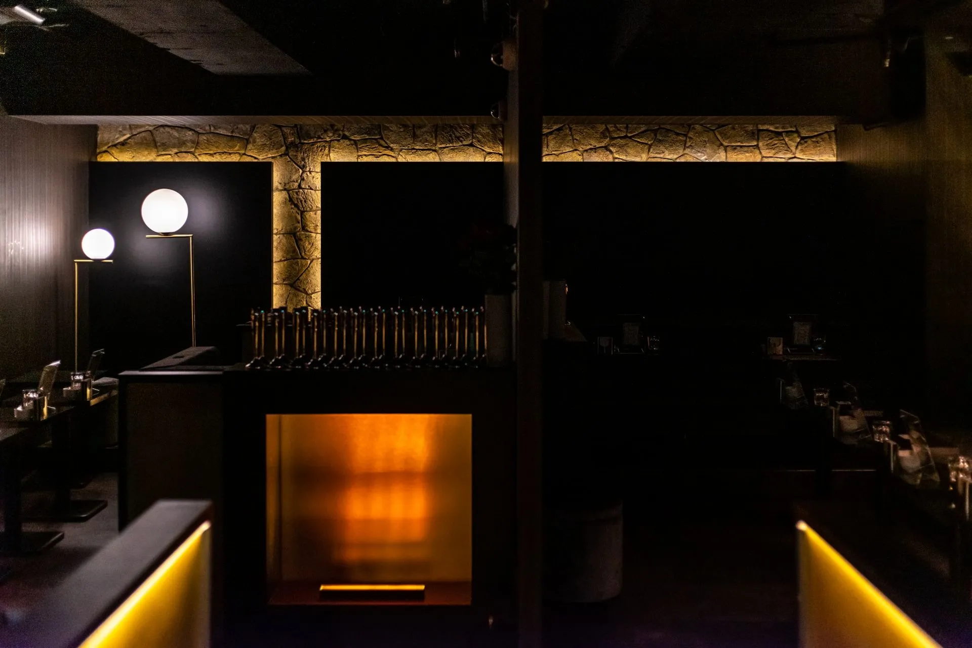 SHINJUKU BAR