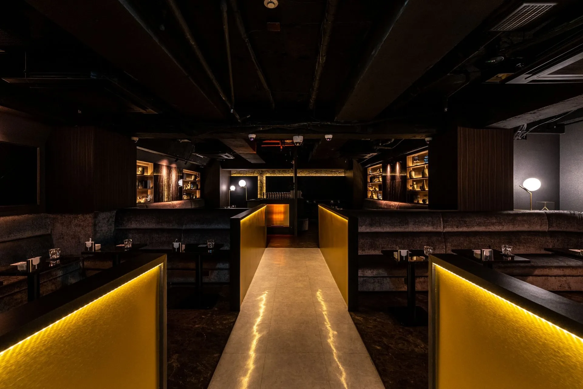 SHINJUKU BAR