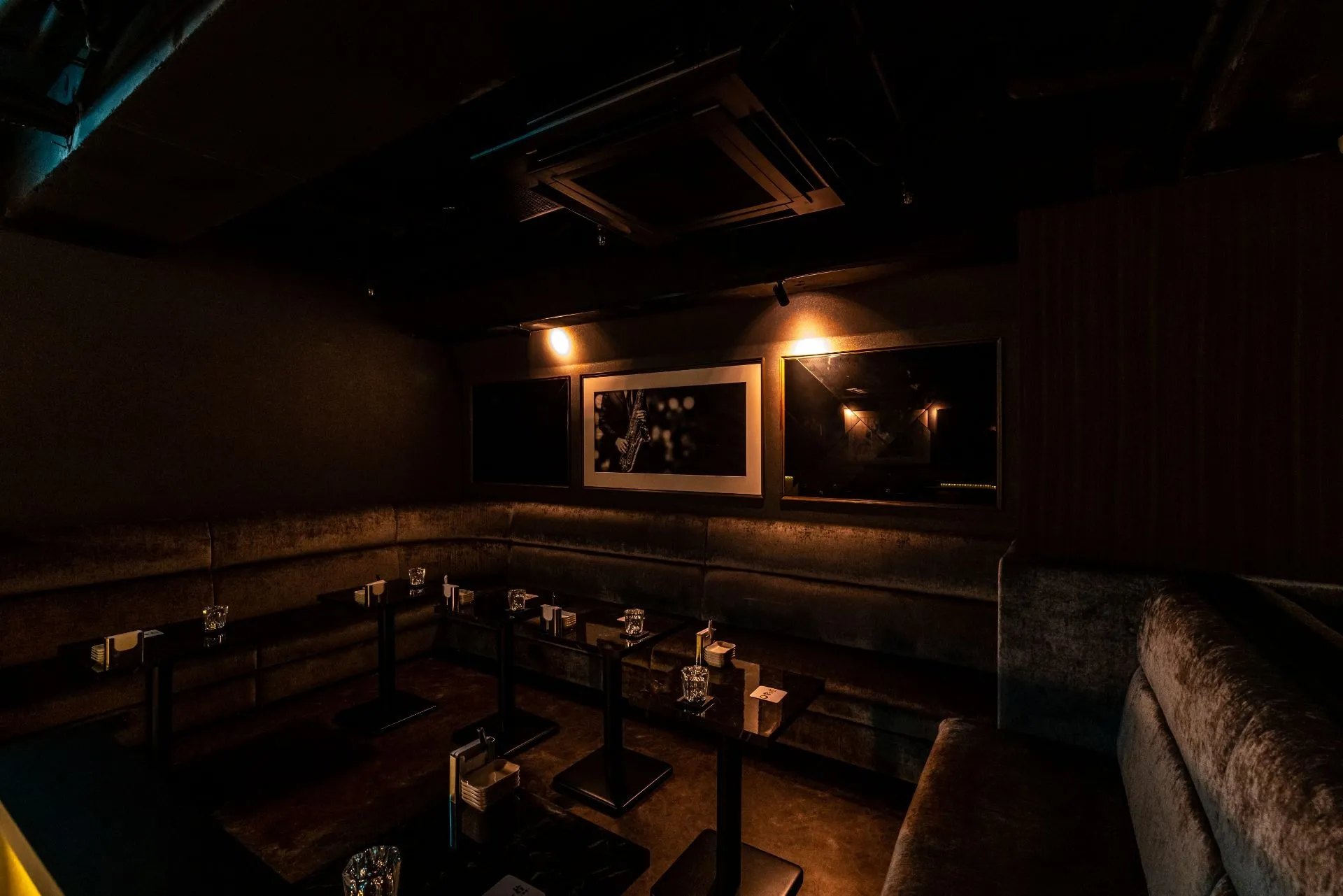 SHINJUKU BAR