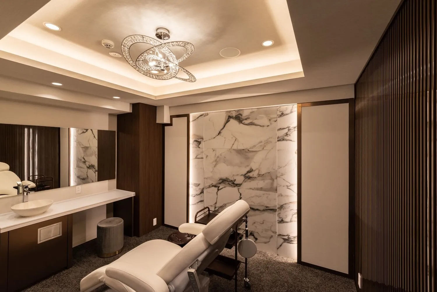 BEAUTY CLINIC