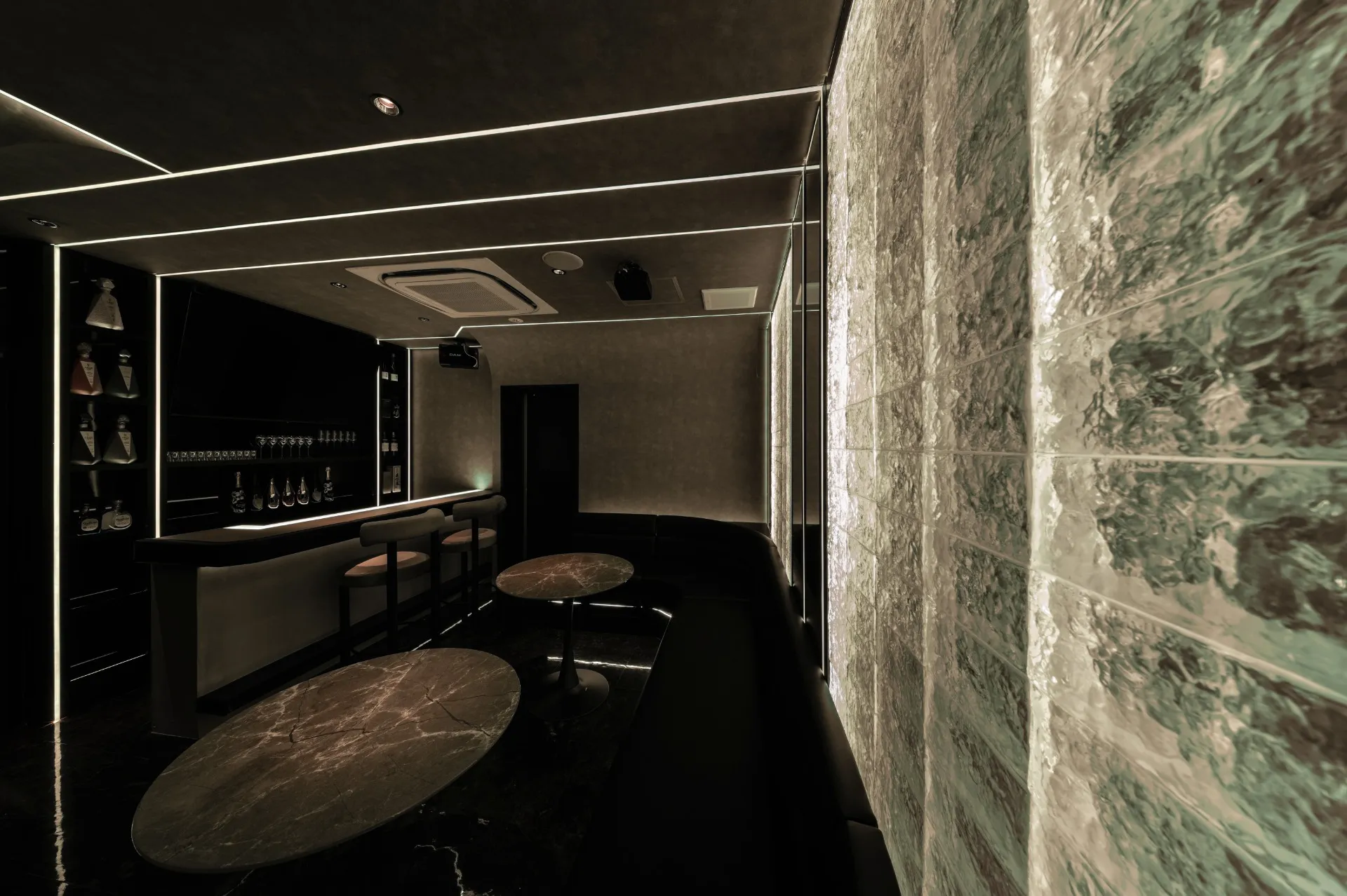 DAIKANYAMA BAR