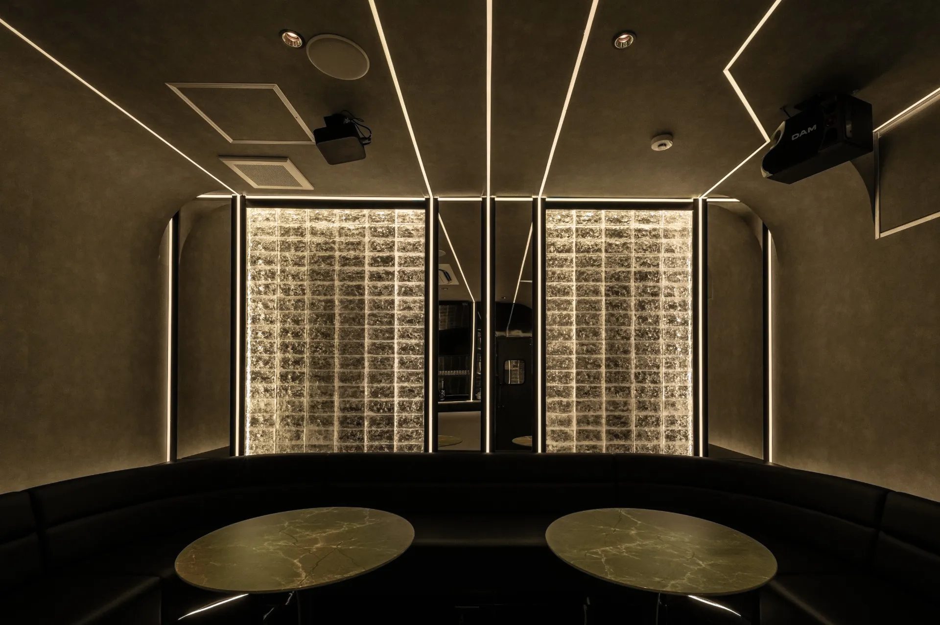 DAIKANYAMA BAR